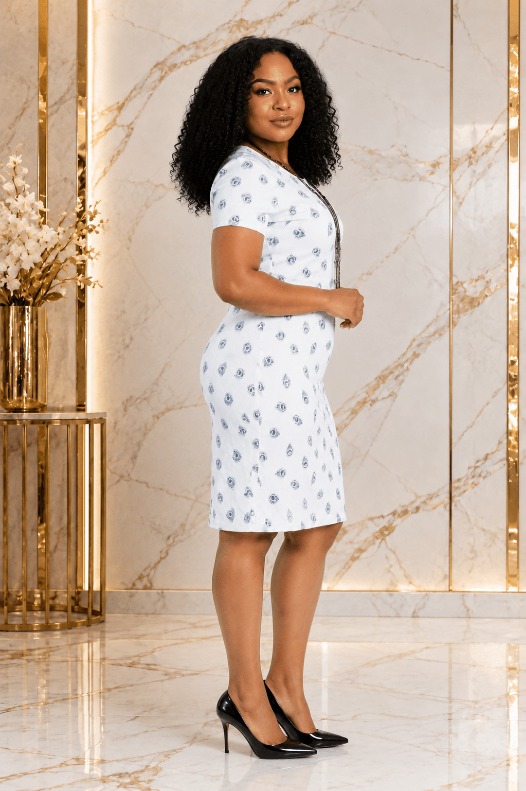 Women's White & Blue Printed Shift Dress – Short Sleeve Knee Length Casual Dress - Midi Dresses - Cherubim Aura